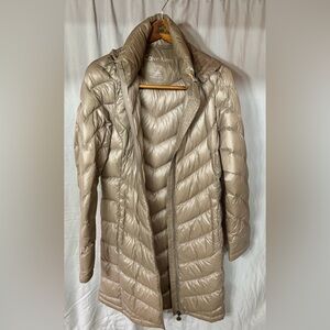 Calvin Klein lightweight premium down jacket w/ hood; size S; excellent cond.